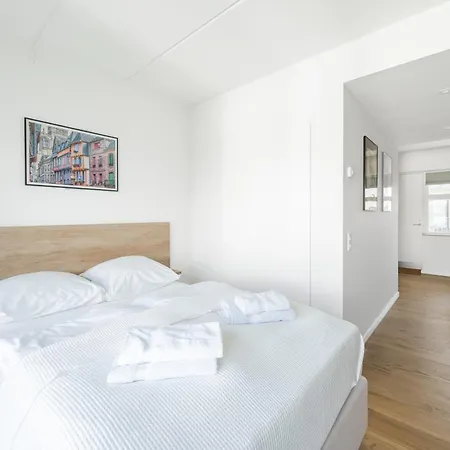 Fantastic W Balcony - 336 *